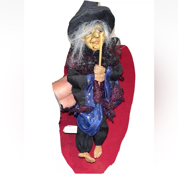 GANZ WITCH scary DOLL 15” Purple Cape Black Hat Gold Star Dress ON BROOM creepy - Picture 11 of 11